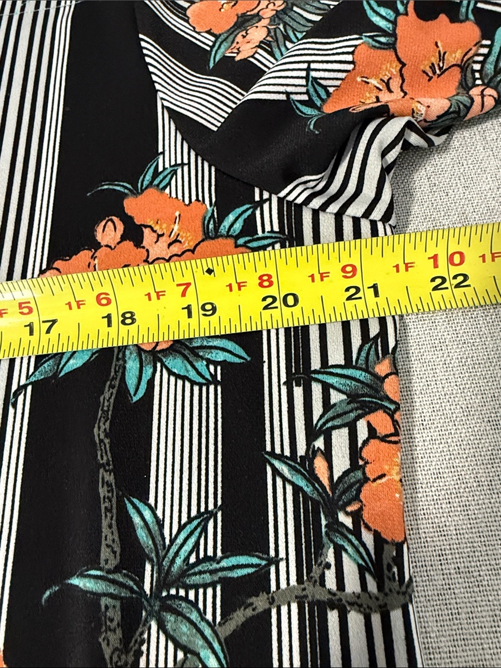 Chico's Black and Teal Floral Tunic Size 2(L) - Picture 8 of 15
